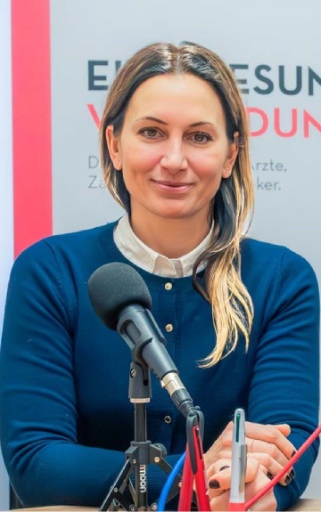 Apothekerin Julia Almer-Doskar